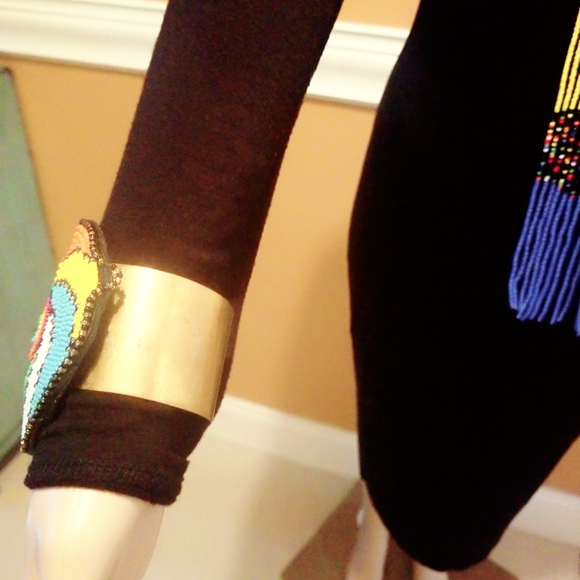 Beaded cuff - Picture 3 of 4